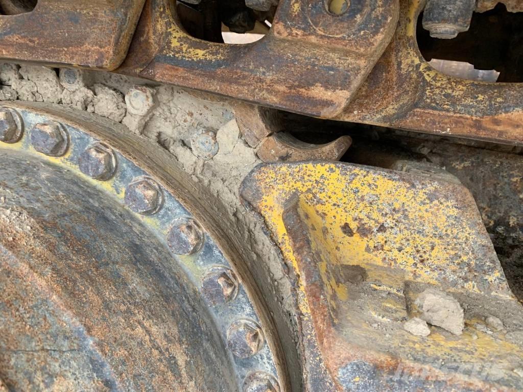 Komatsu D 61 PX-23 Buldozere pe senile