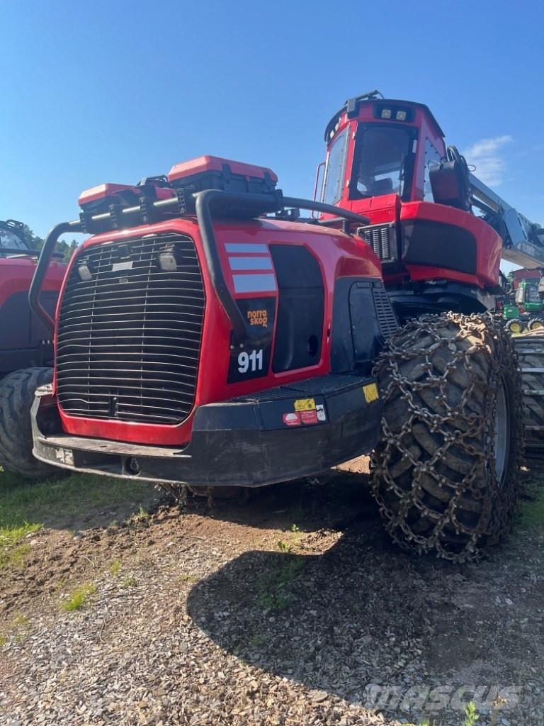 Komatsu 911CX-6 Combine forestiere