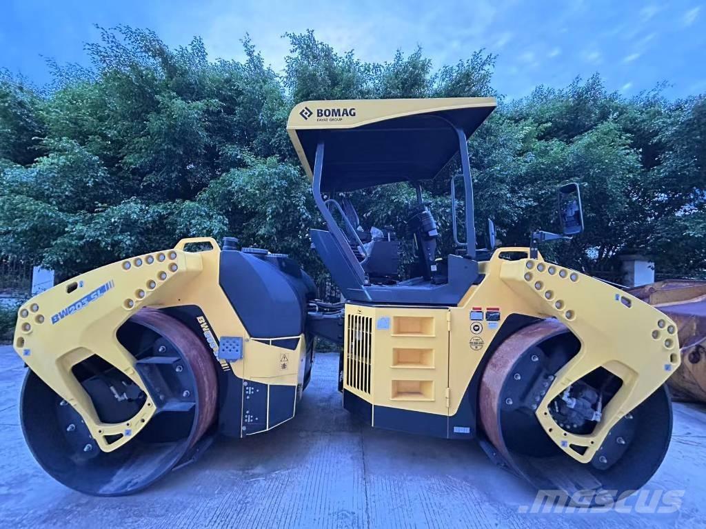 Bomag BW 203 SL-4 Cilindri compactori dubli