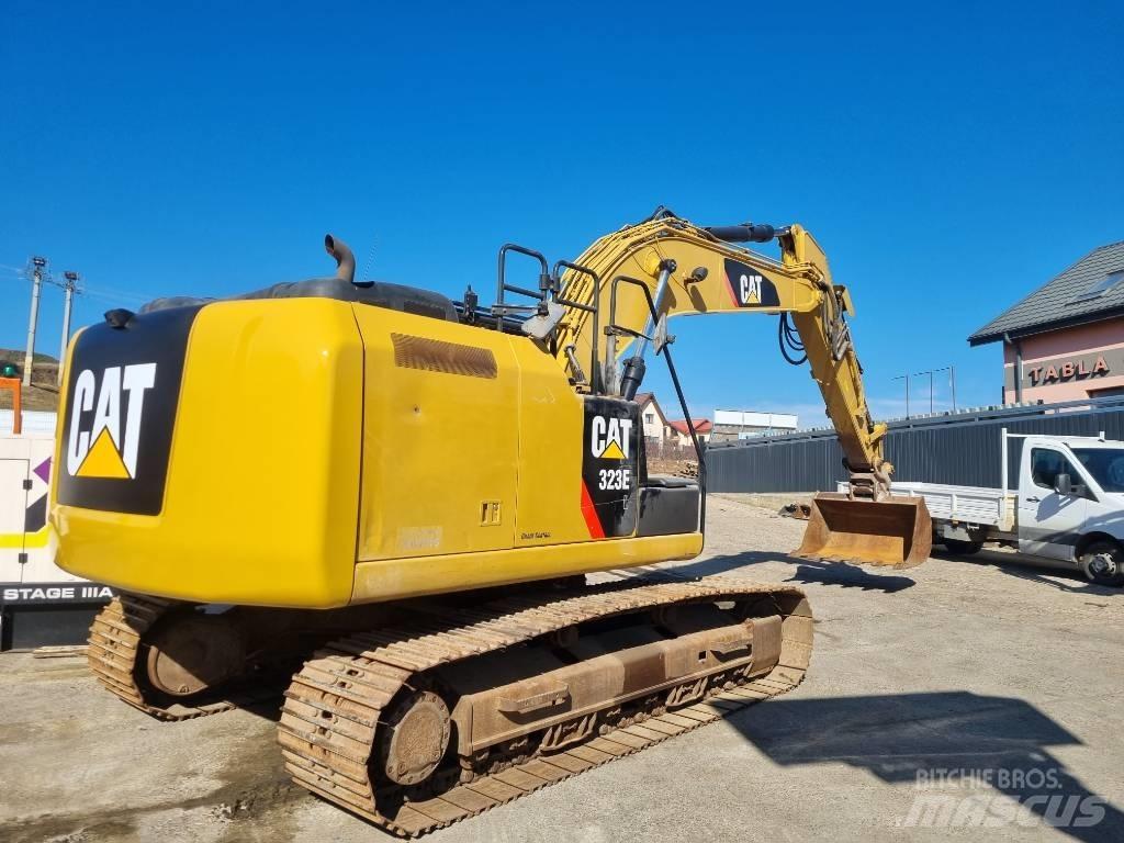 CAT 323 EL Excavatoare pe șenile
