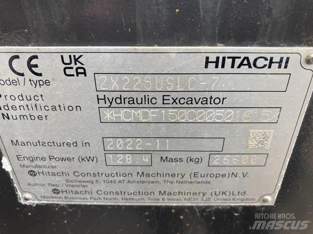 Hitachi ZX 225 US LC Excavatoare pe șenile
