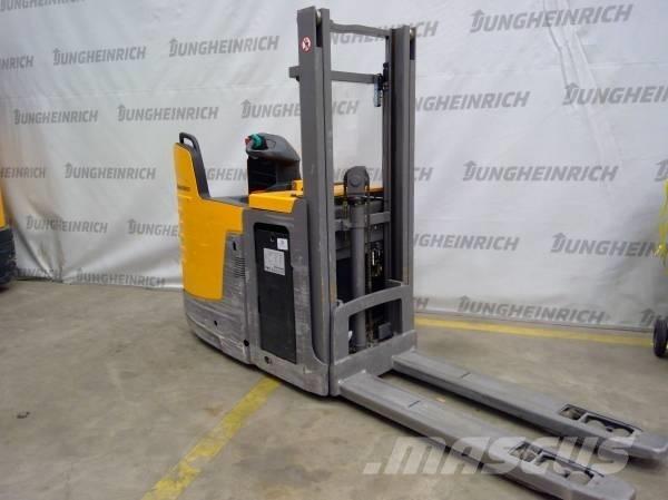Jungheinrich ERD 220 Transpaleti autopropulsanti