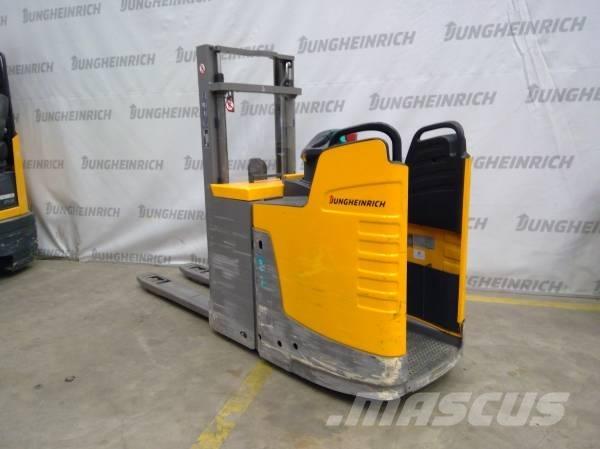 Jungheinrich ERD 220 Transpaleti autopropulsanti
