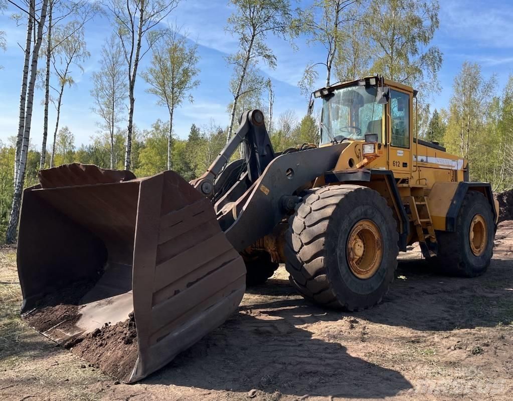 Volvo L 220 Incarcator pe pneuri