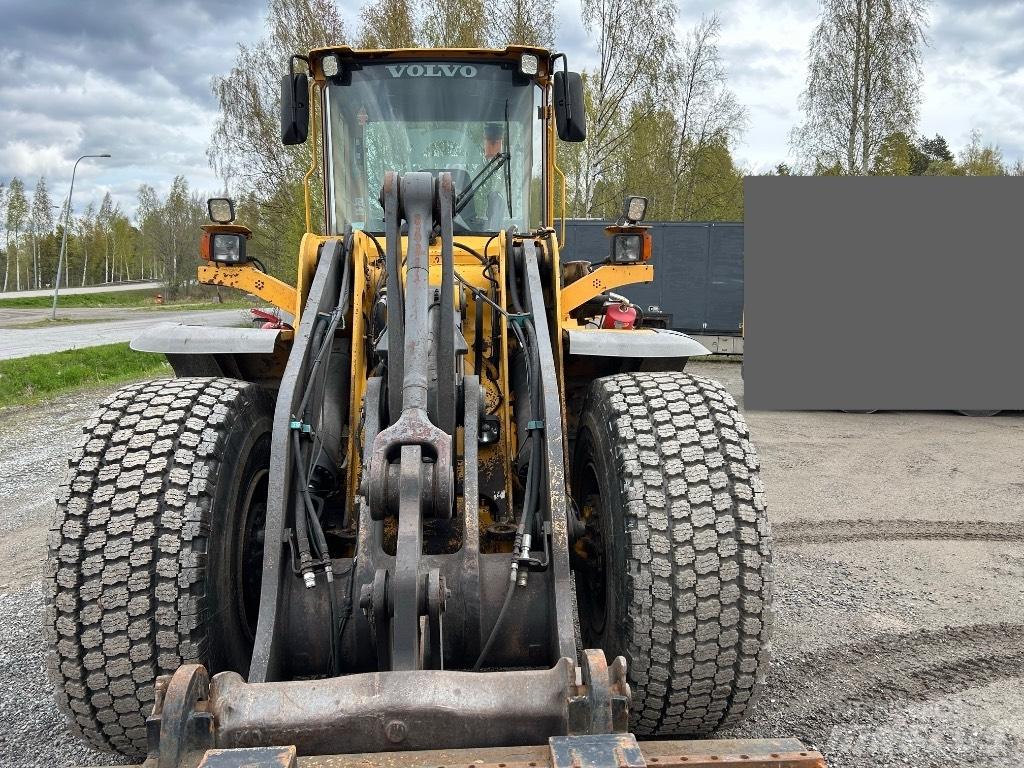 Volvo L 120 E Incarcator pe pneuri