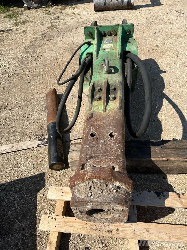 Montabert V 32 Ciocane / Concasoare