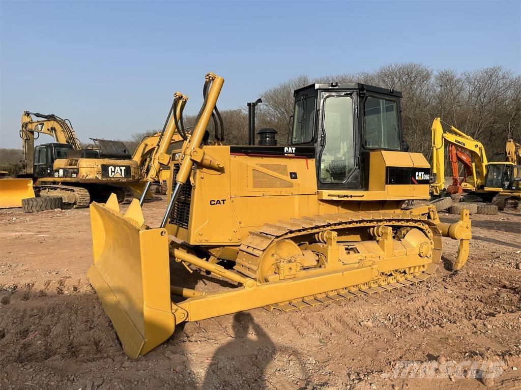 CAT D6G Buldozere pe senile