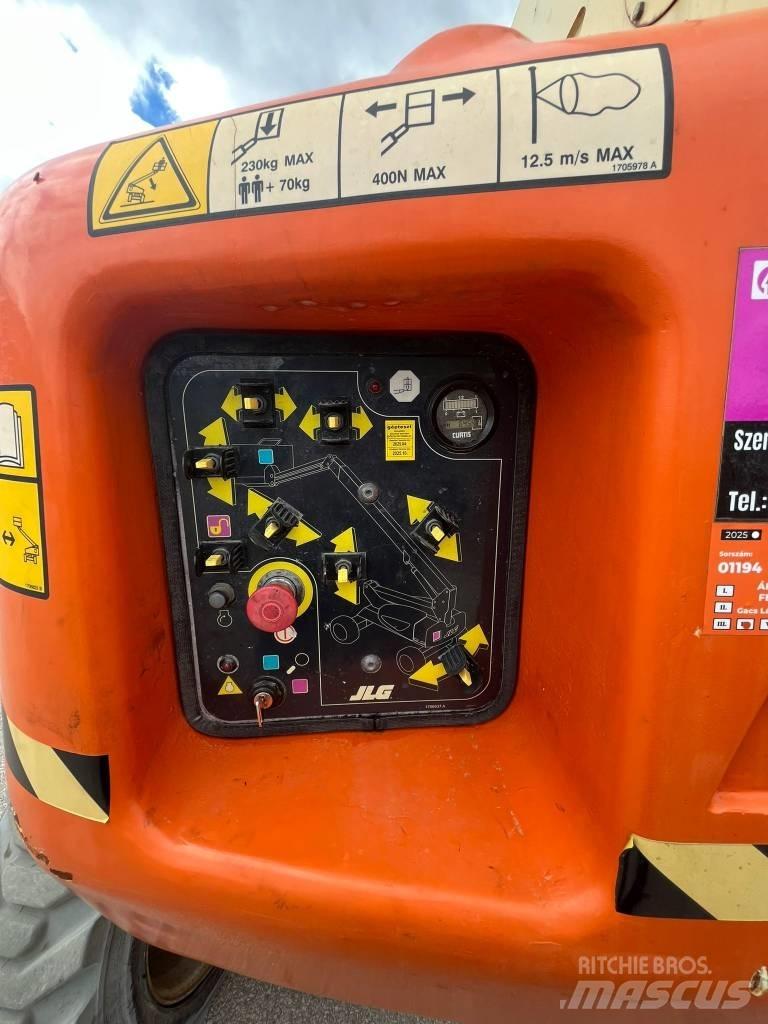 JLG M 600 JP Nacele cu brat articulat