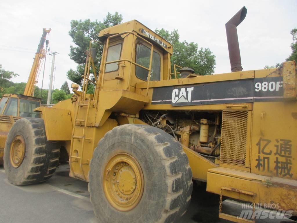 CAT 980 F Incarcator pe pneuri