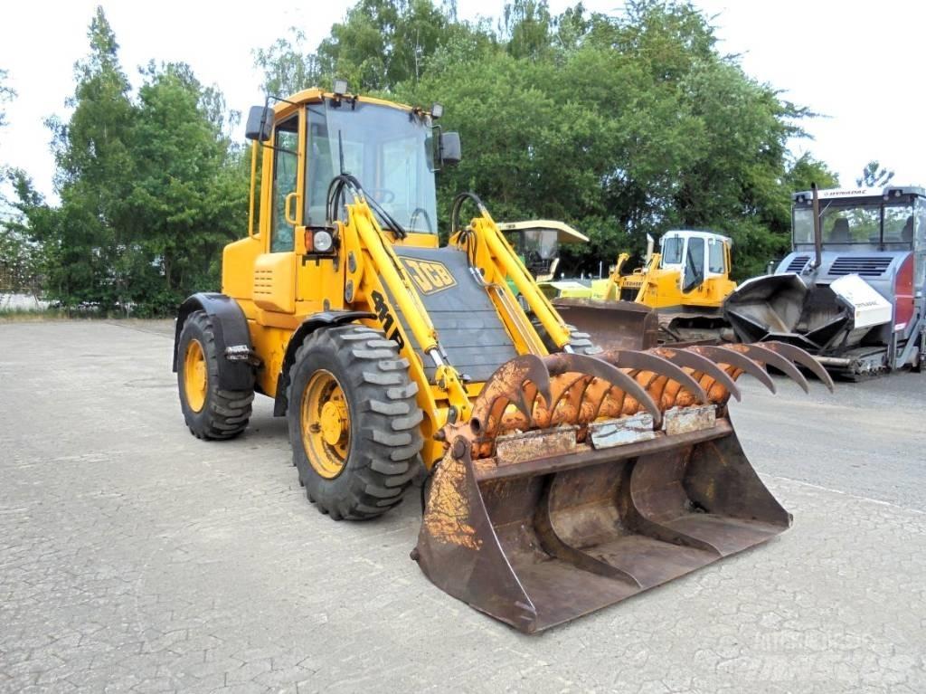 JCB 411 B HT Incarcator pe pneuri