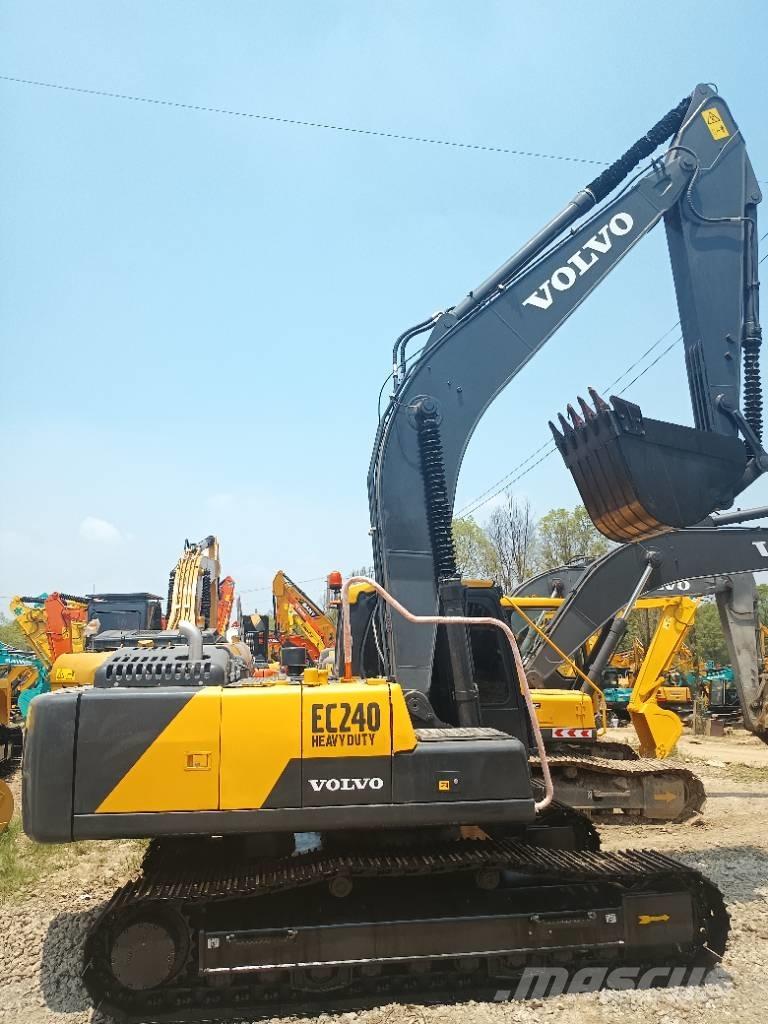 Volvo EC 240 Excavatoare pe șenile
