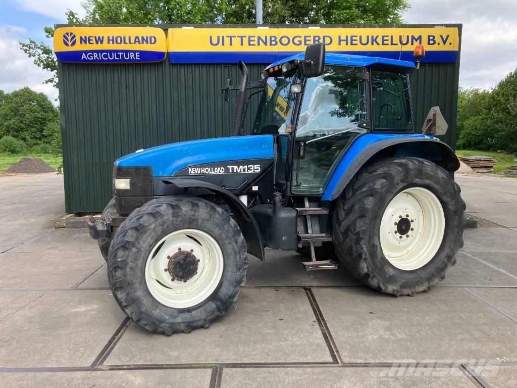 New Holland TM 135 Tractoare