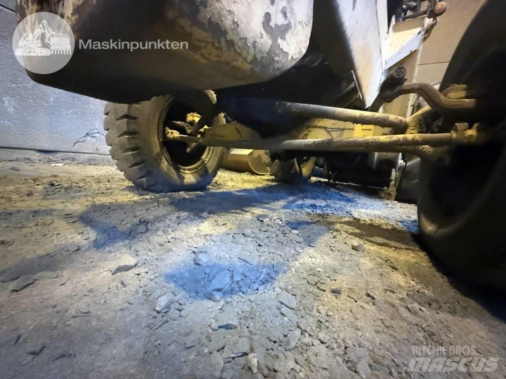 Volvo BM 620 Incarcator pe pneuri