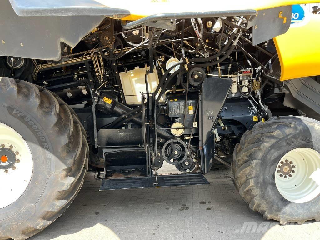 New Holland CR 8.80 Combine de secerat