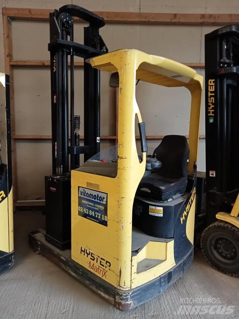 Hyster R 1.4 H Stivuitor cu catarg retractabil