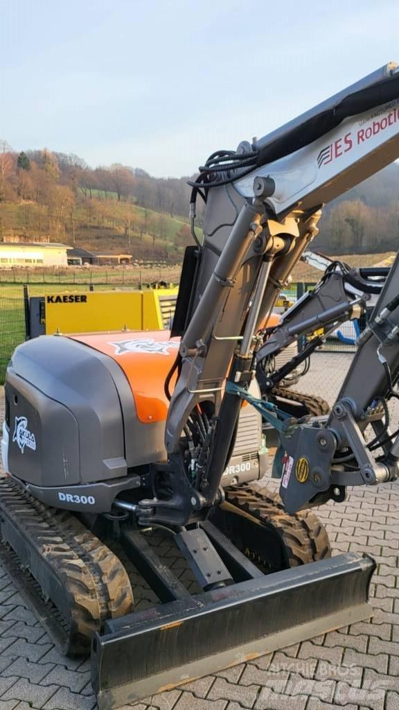 Akula DR300 Excavatoare de demolare