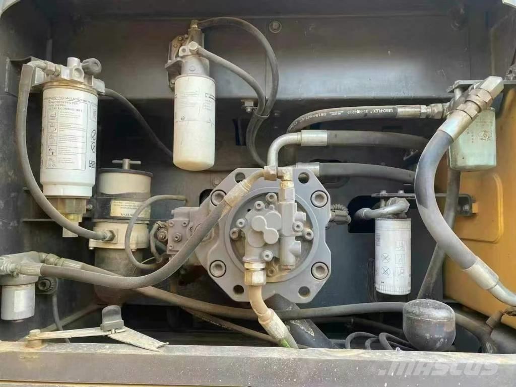 Volvo EC 350DL Excavatoare pe șenile
