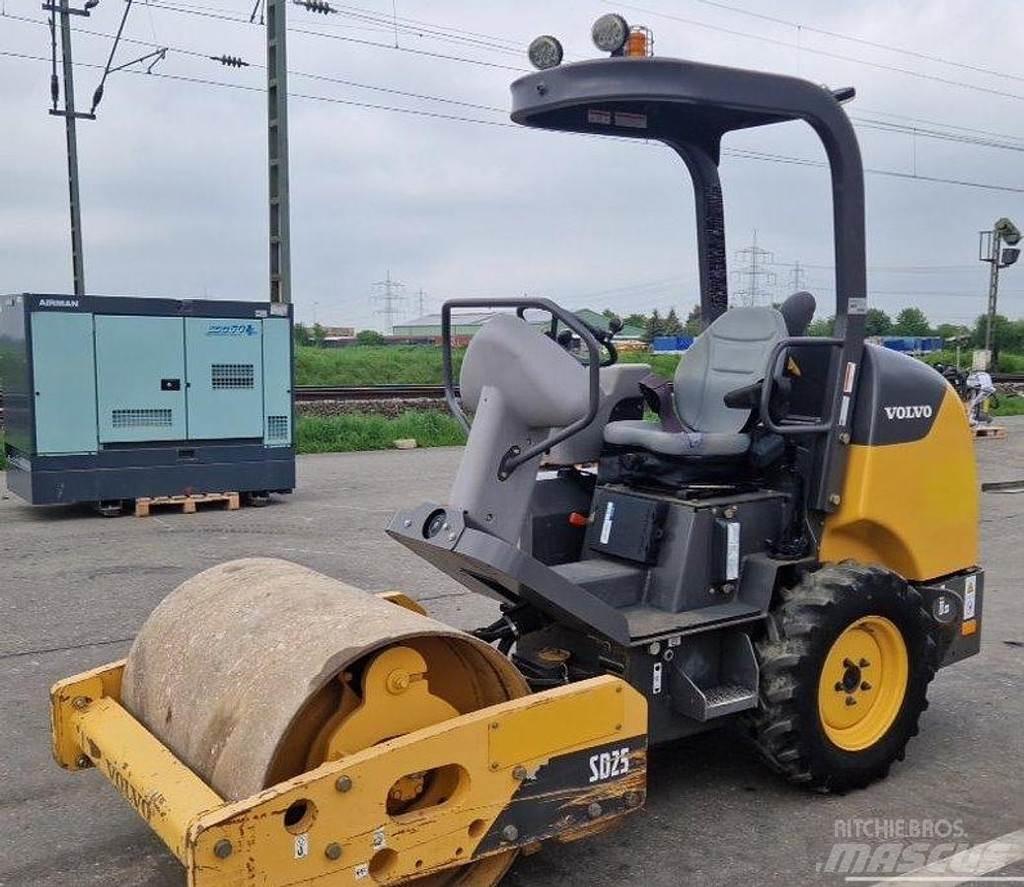 Volvo SD25 Alti cilindri compactori