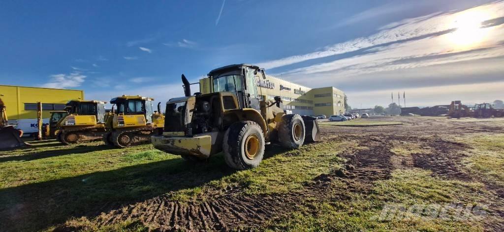 New Holland W 190 B Incarcator pe pneuri