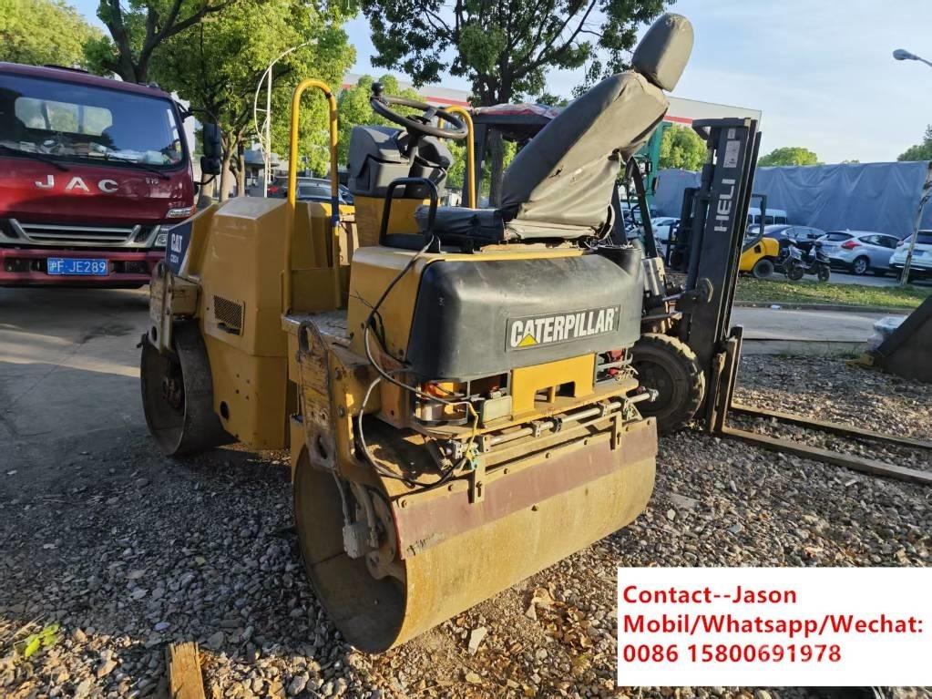 CAT CB 24 Cilindri compactori dubli