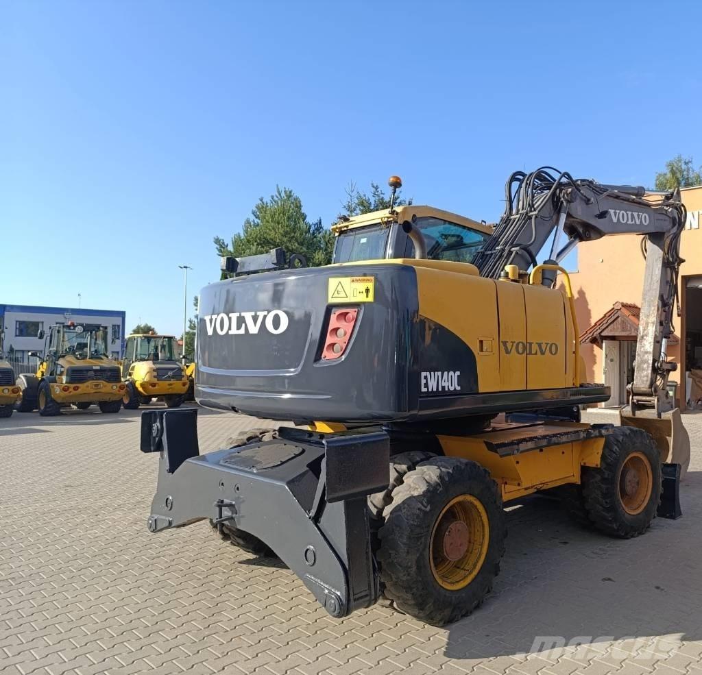 Volvo EW 140 C Excavatoare cu roti
