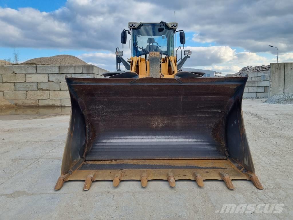 Liebherr 566 xpower Incarcator pe pneuri