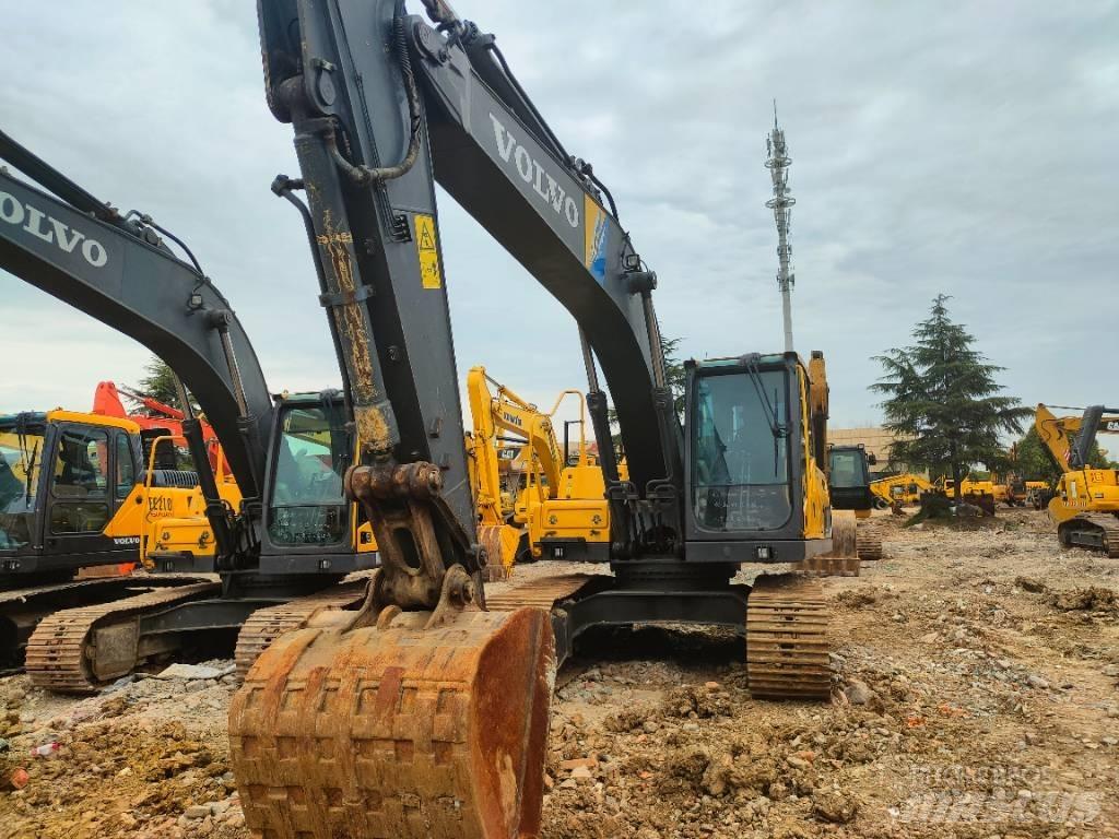 Volvo EC220D Excavatoare pe șenile
