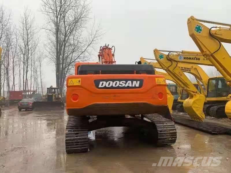 Doosan DX300LC Excavatoare pe șenile
