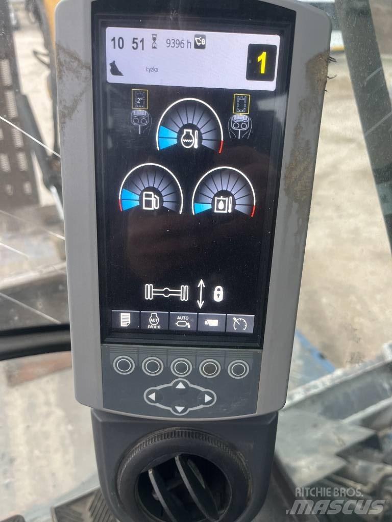CAT 313 D Excavatoare cu roti