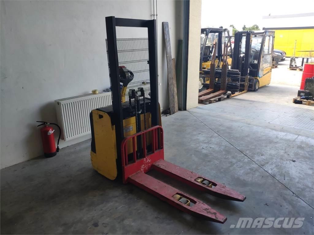 Hyster S1.0E Transpaleta manuala