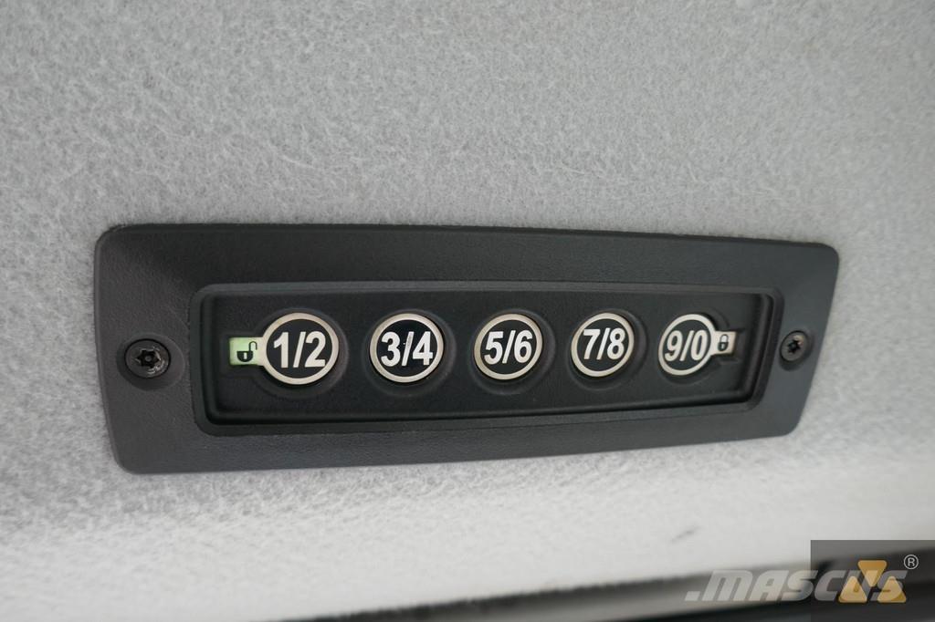 CAT 906M Incarcator pe pneuri