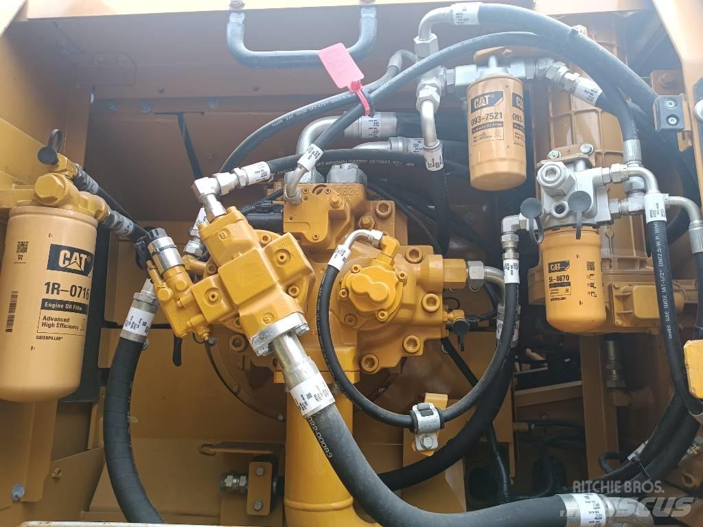CAT 330 D Excavatoare pe șenile
