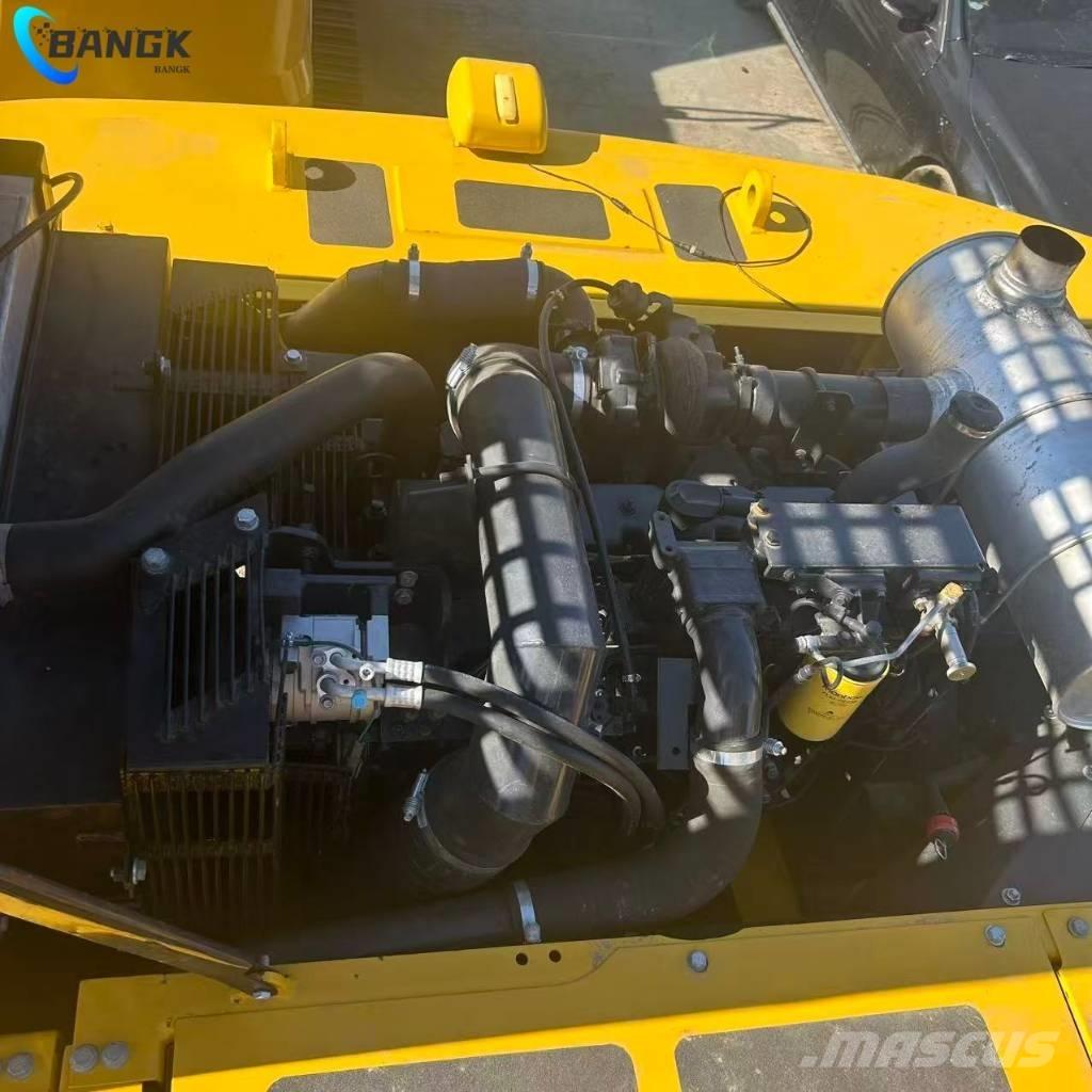 Komatsu PC 360 Excavatoare pe șenile
