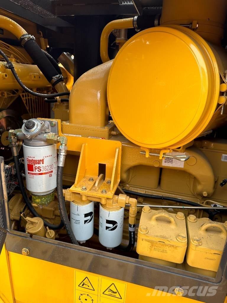 Shantui SD22 Buldozere pe senile