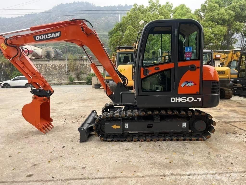 Doosan DH 60-7 Mini excavatoare < 7t