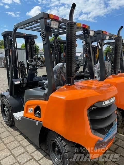 Doosan D30NXP Stivuitor diesel