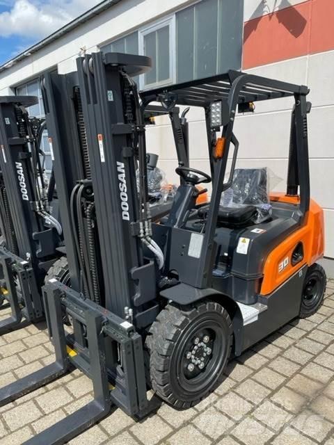 Doosan D30NXP Stivuitor diesel