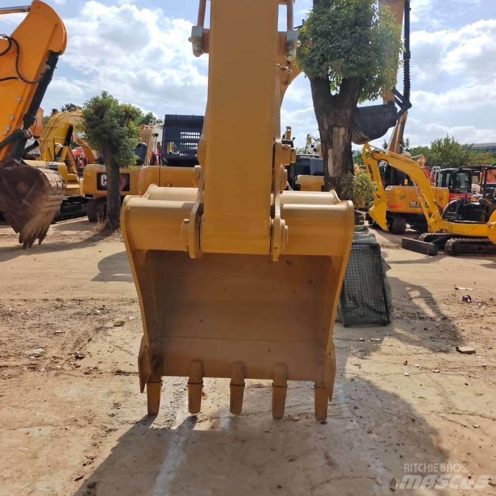 CAT 320 D Excavatoare pe șenile
