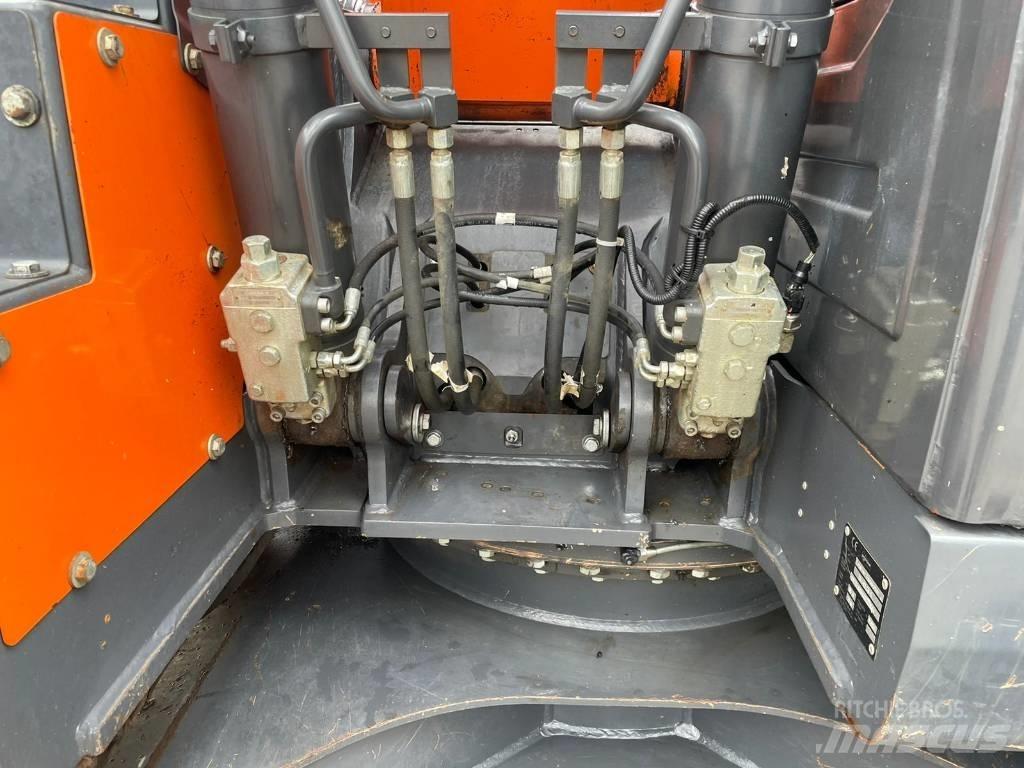 Doosan DX 140 LCR Excavatoare pe șenile
