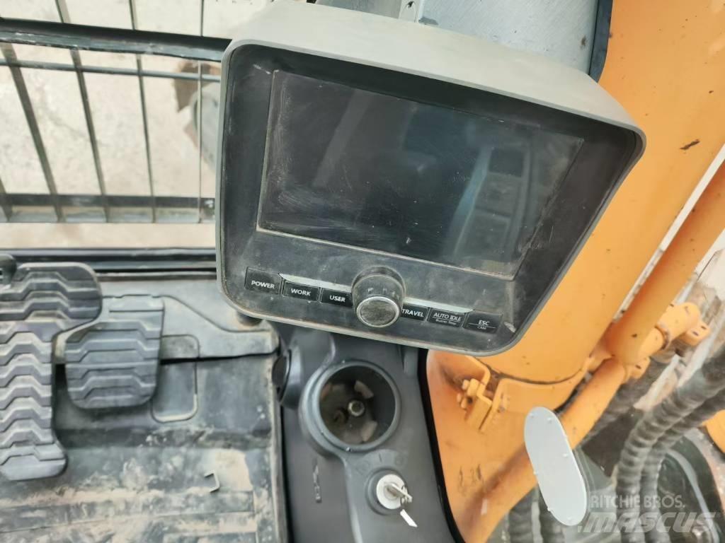 Hyundai 330LC-9S Excavatoare pe șenile
