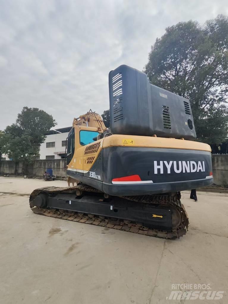 Hyundai 330LC-9S Excavatoare pe șenile
