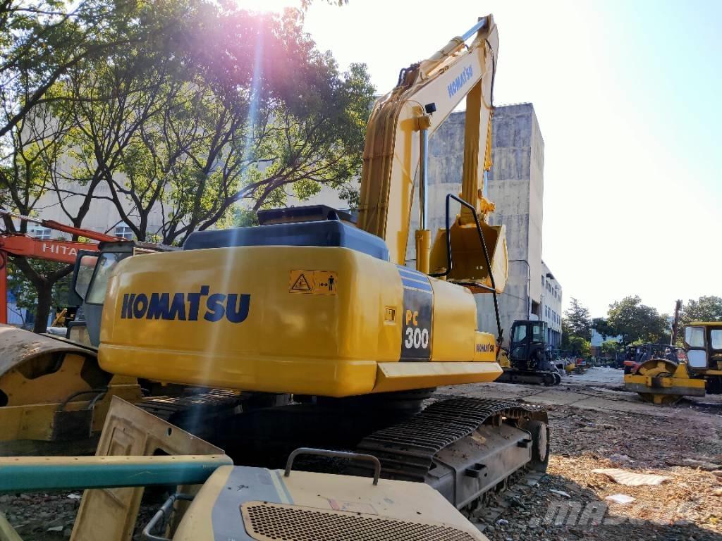 Komatsu PC300-7 Excavatoare pe șenile
