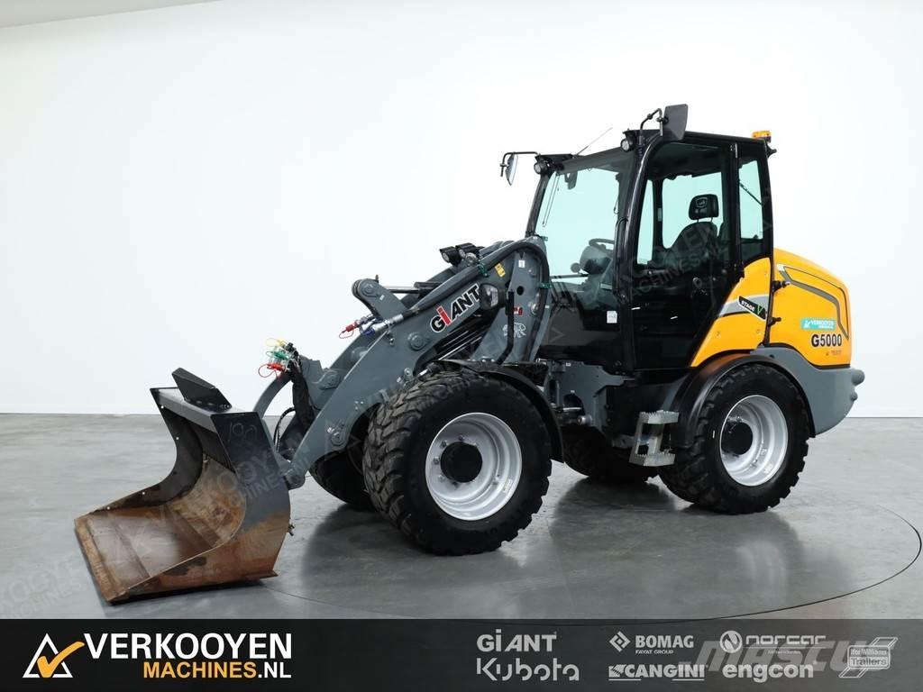 GiANT G5000 Incarcator pe pneuri