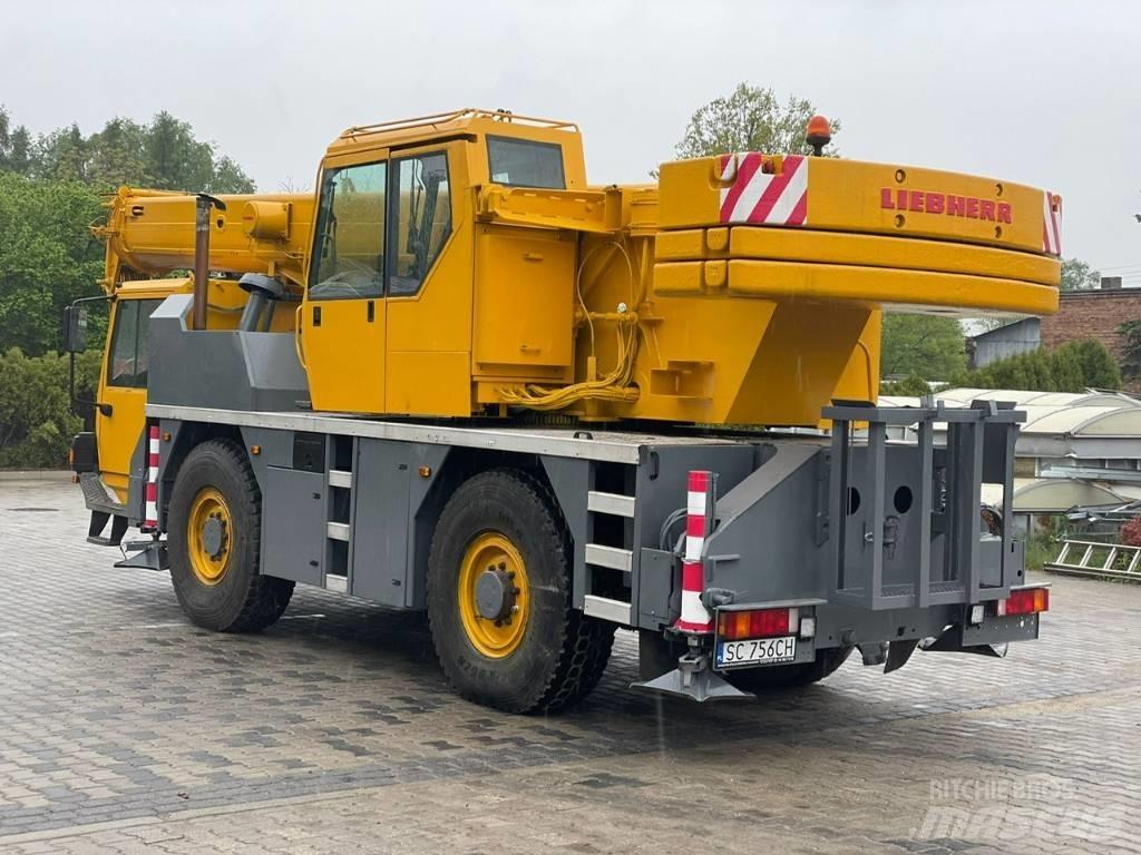 Liebherr LTM 1030/2 Macara pentru orice teren