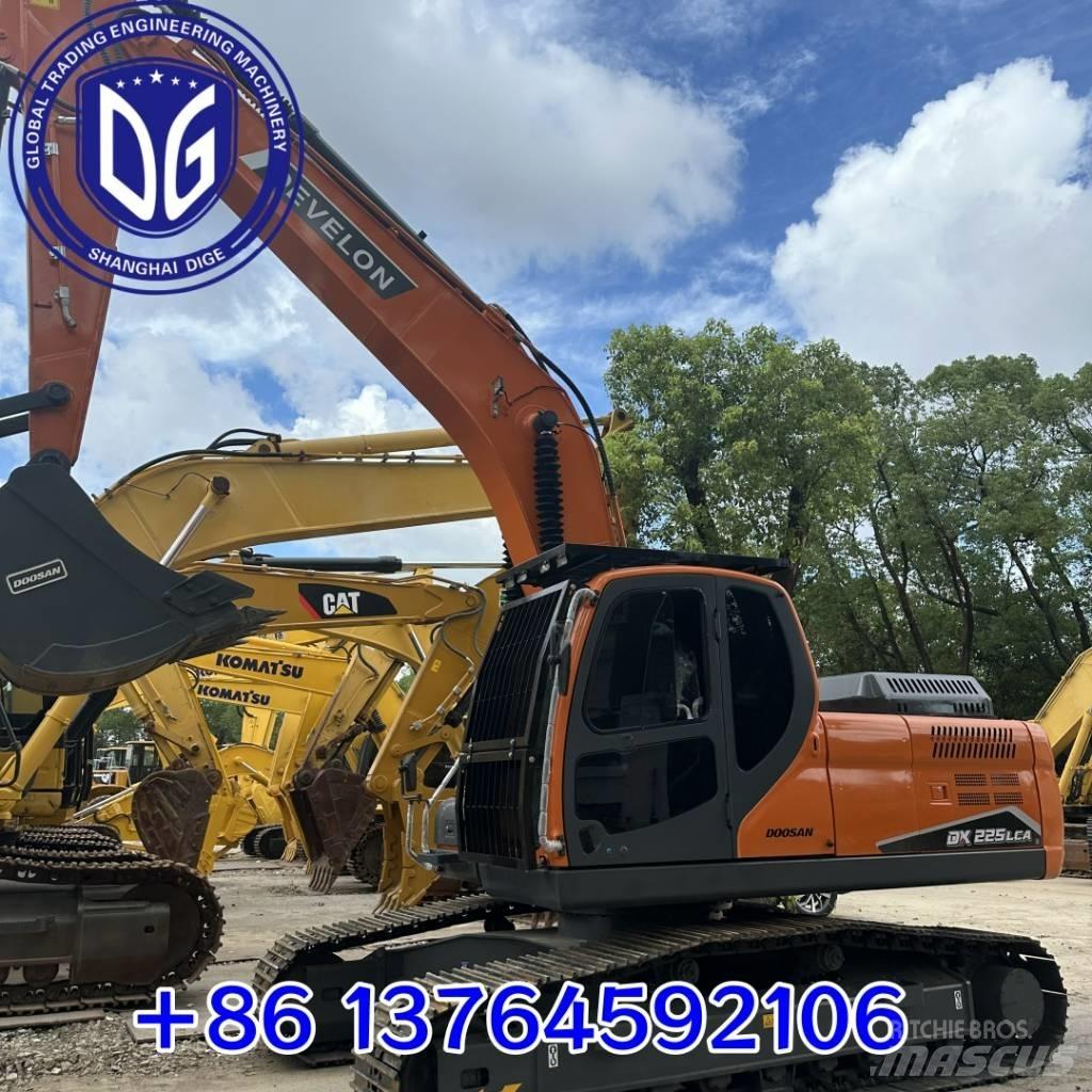 Doosan DX 225 LCA Excavatoare pe șenile
