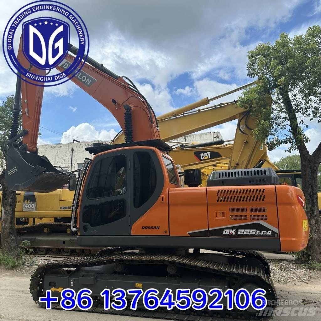 Doosan DX 225 LCA Excavatoare pe șenile
