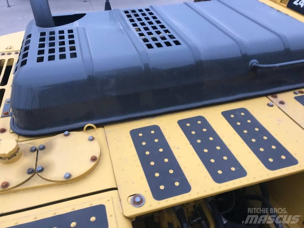 Komatsu PC 220-8 Excavatoare pe șenile
