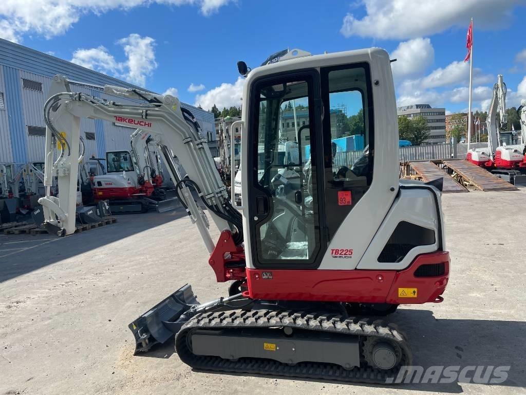 Takeuchi TB 225 Mini excavatoare < 7t