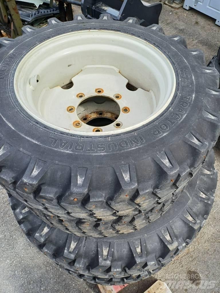 Valtra A 85 Tractoare