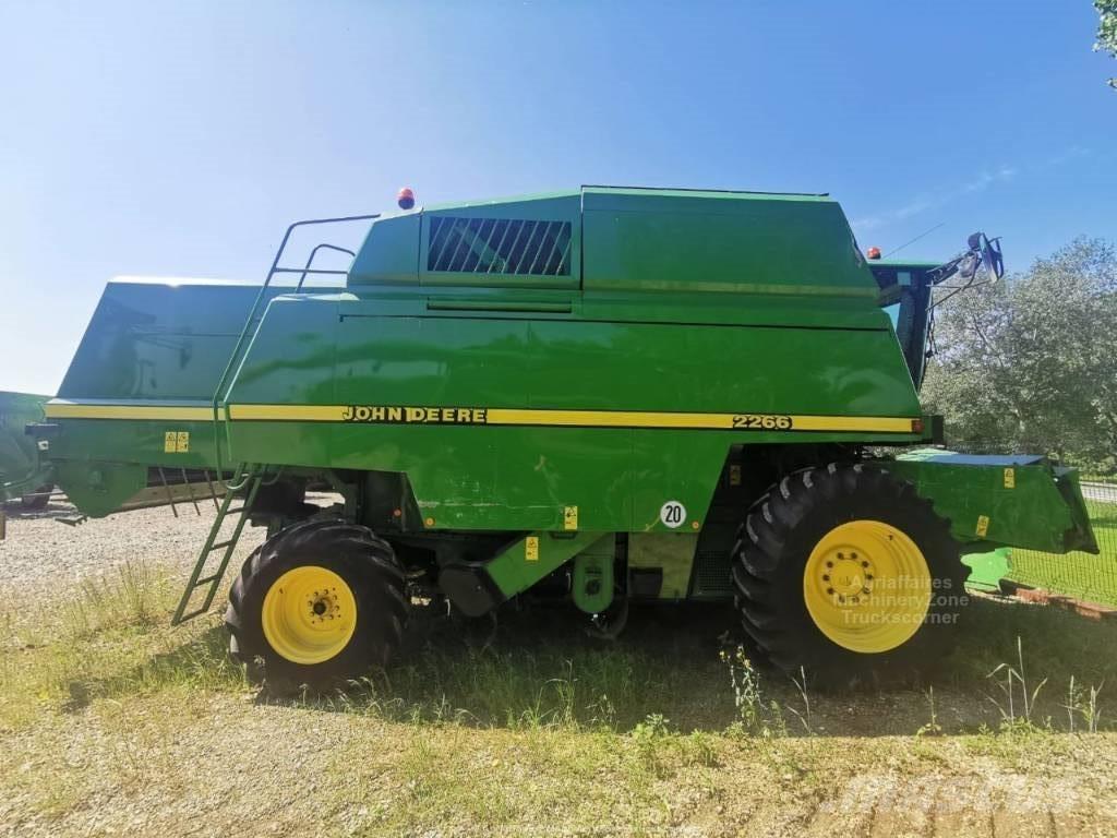 John Deere 2266 Combine de secerat